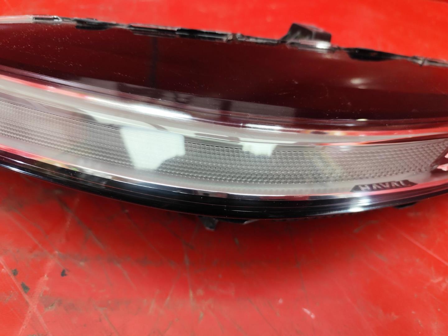 Фара дневного света (ходовые огни)