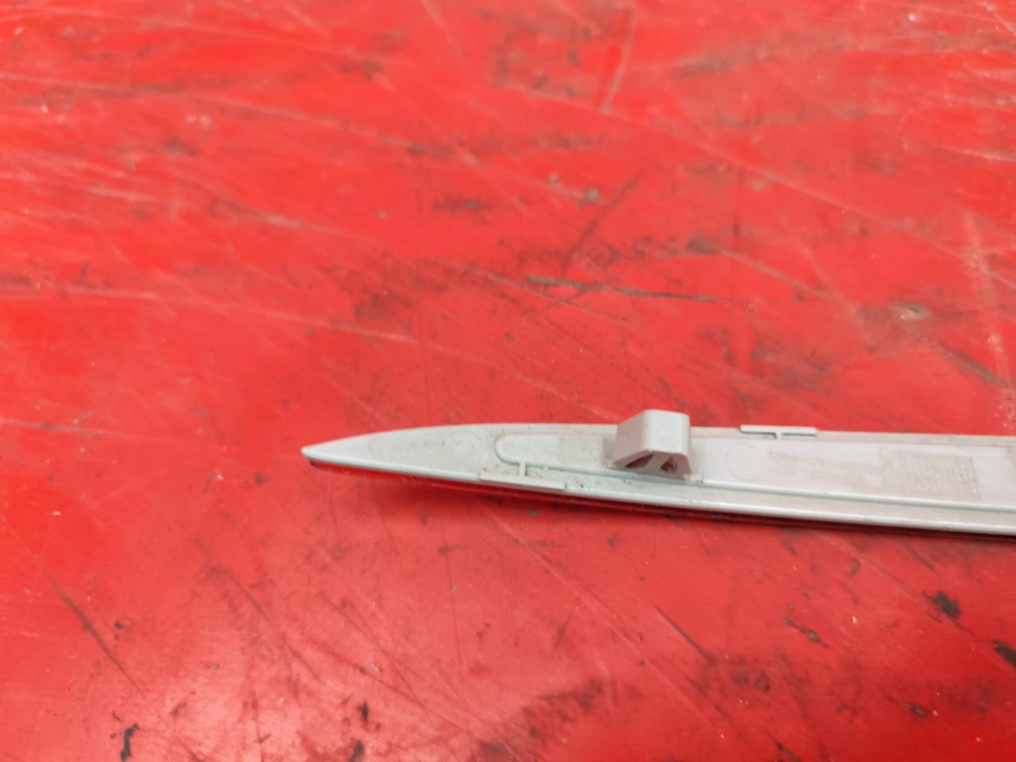 Отражатель в бампер