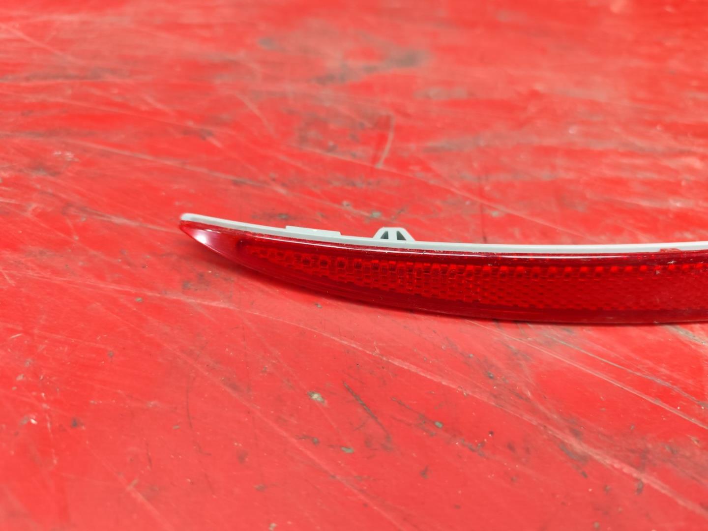 Отражатель в бампер