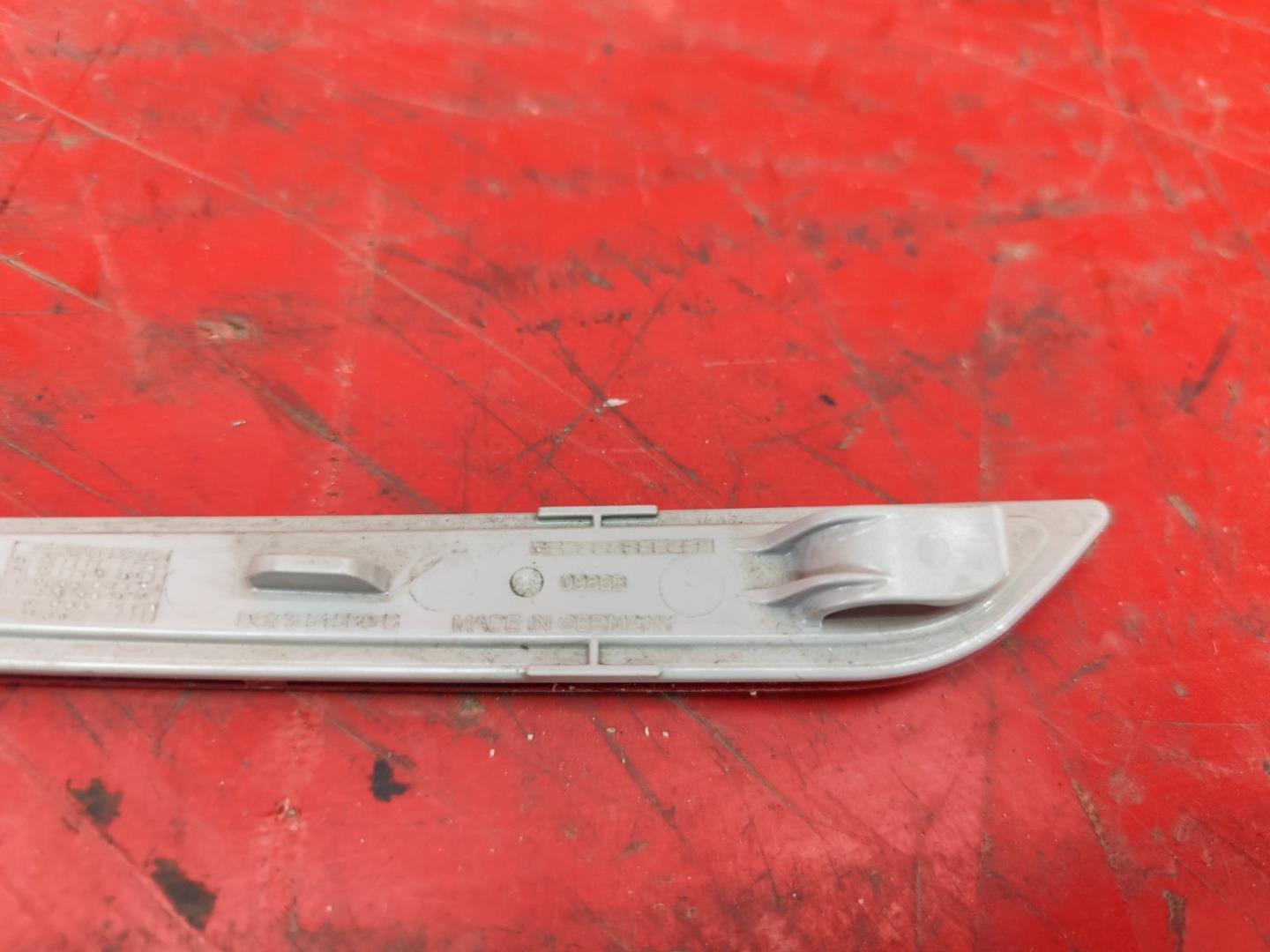 Отражатель в бампер