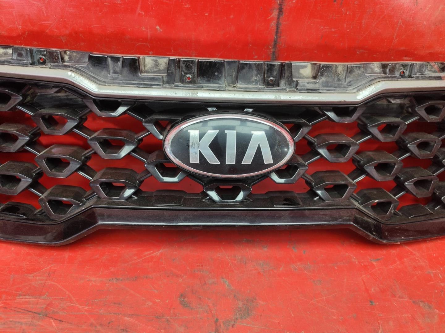 Решетка радиатора