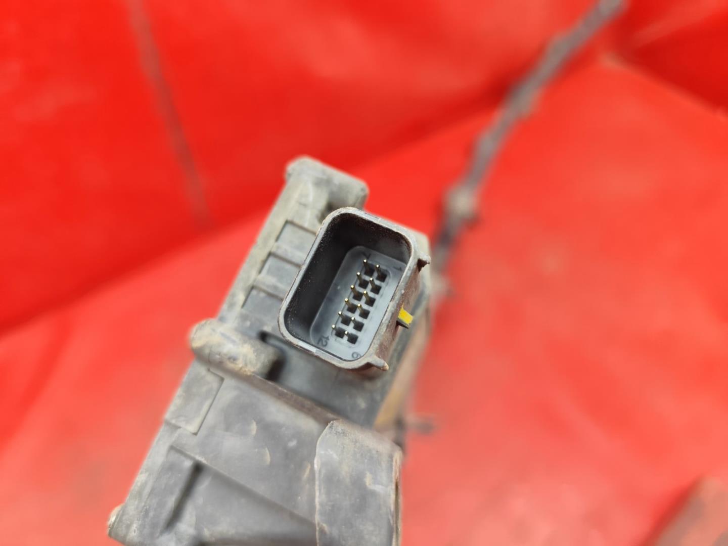 Датчик системы защиты пешеходов