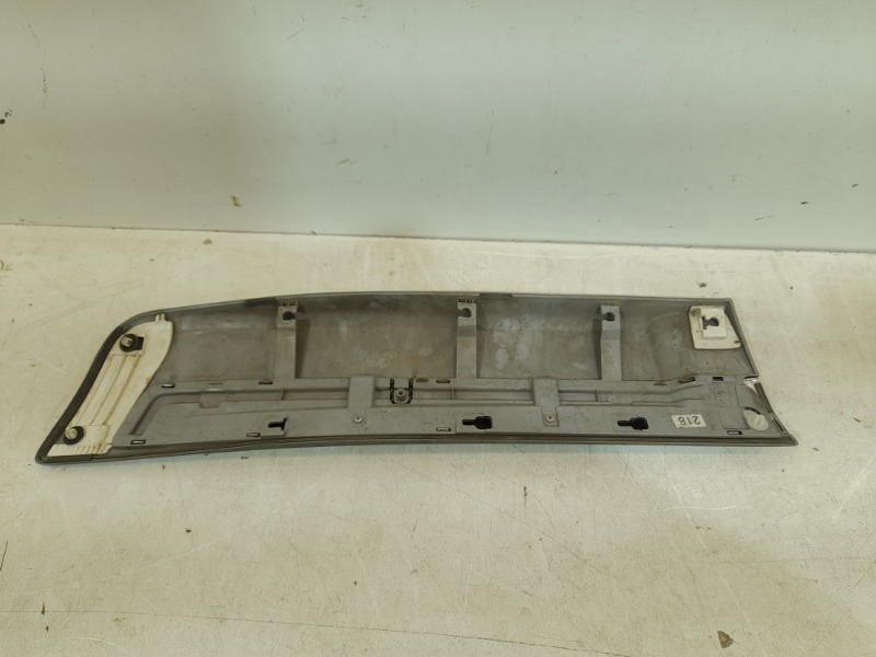 Накладка двери задней правой