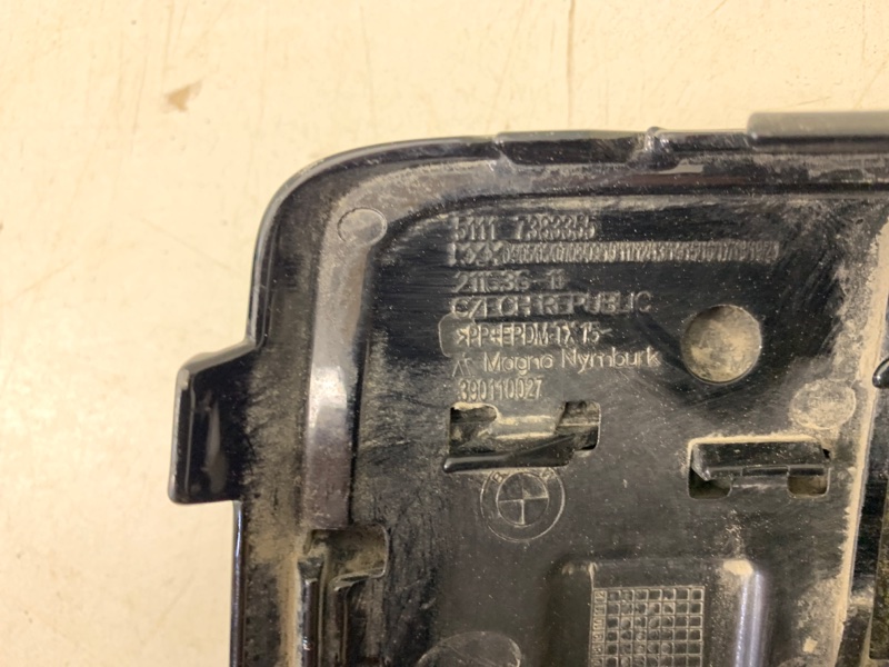 Решетка в бампер левая