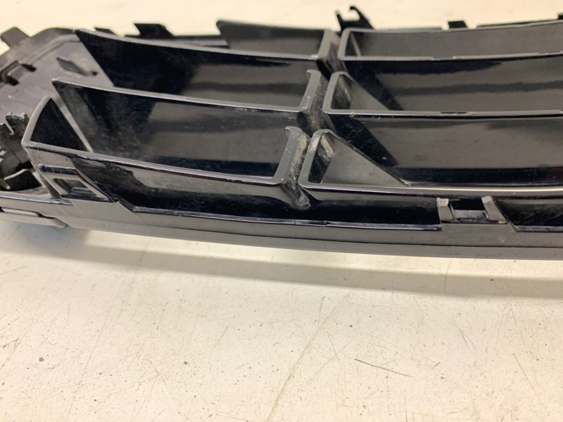 Решетка в бампер левая