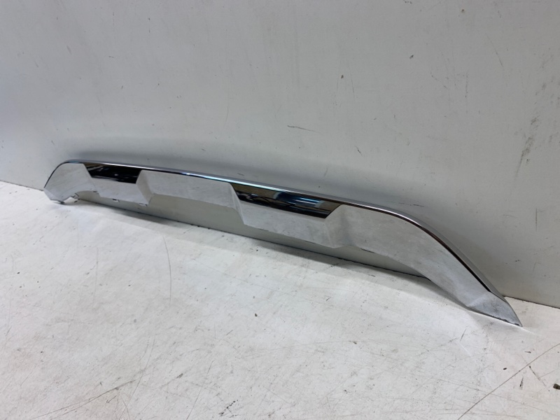 Молдинг заднего бампера