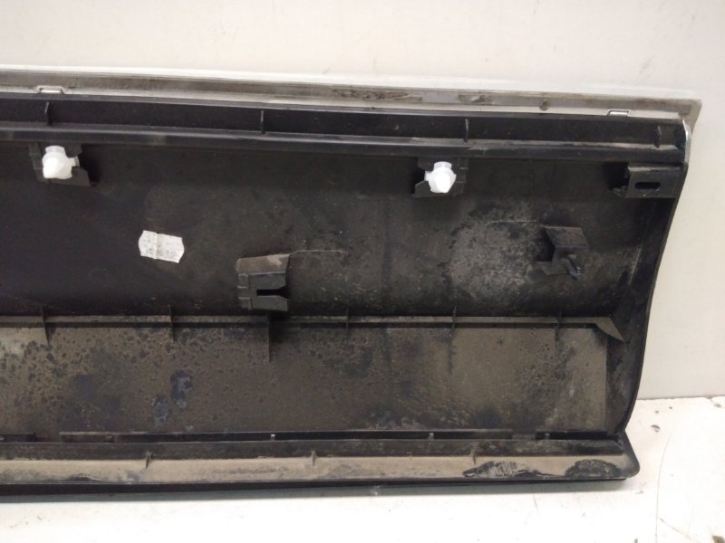 Накладка двери задней левой