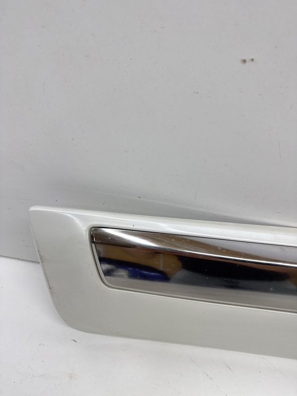 Накладка двери задней правой