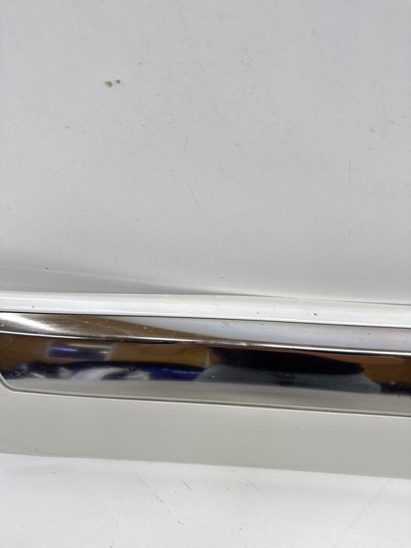 Накладка двери задней правой