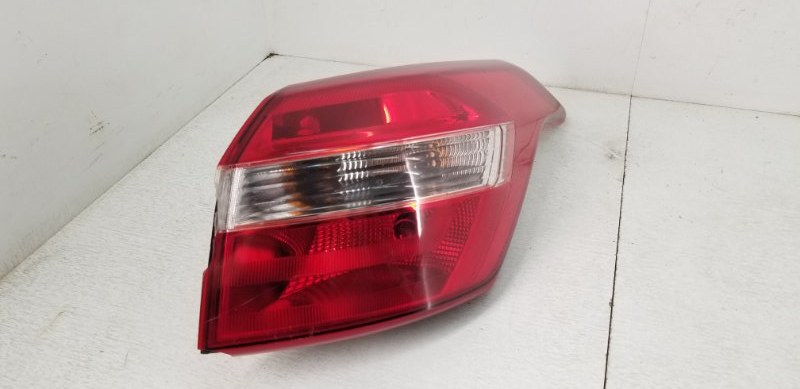 Фонарь задний правый