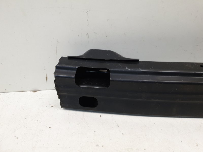 Усилитель заднего бампера