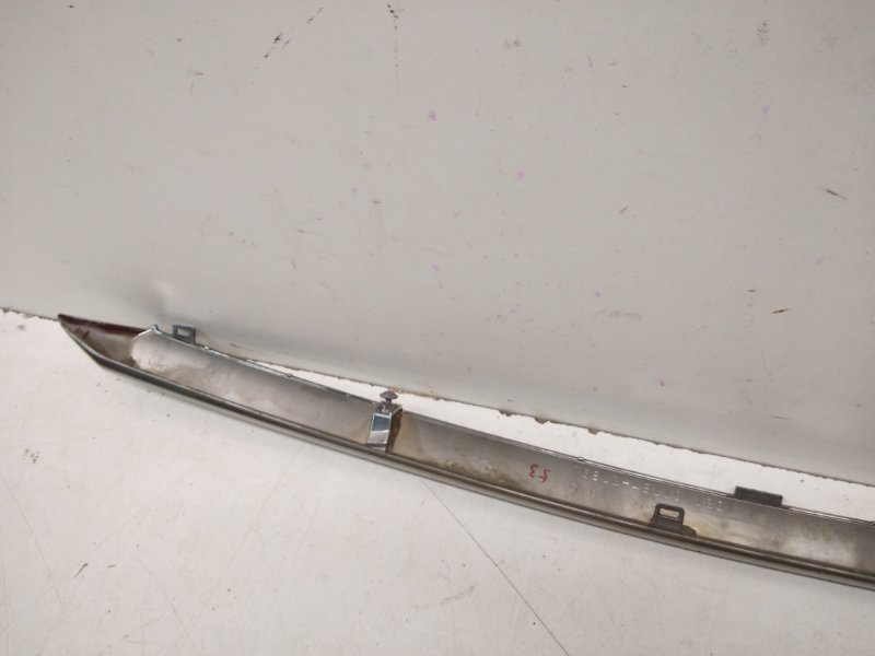 Накладка крышки багажника