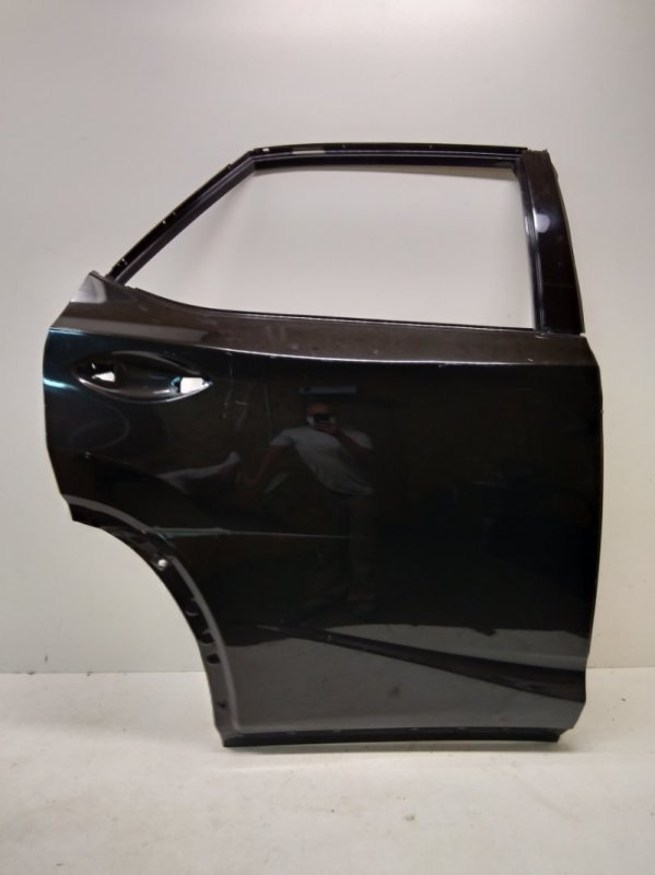 Дверь задняя правая