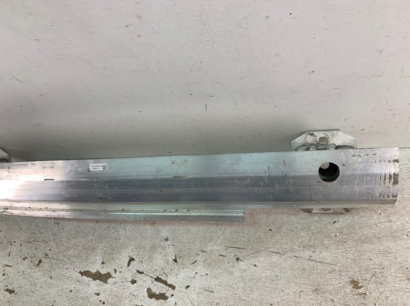 Усилитель заднего бампера