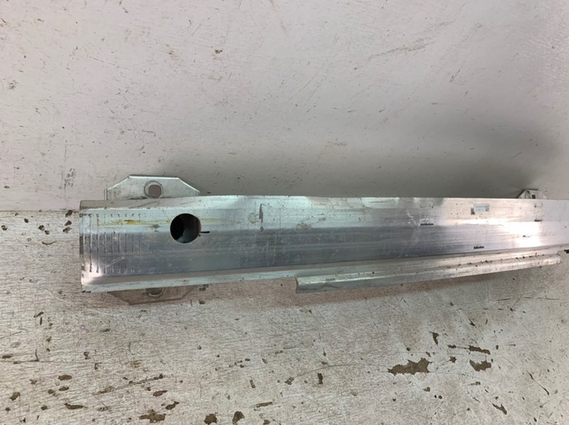 Усилитель заднего бампера