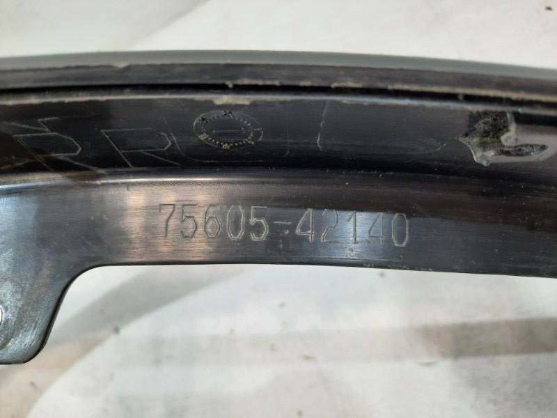 Накладка заднего крыла правого