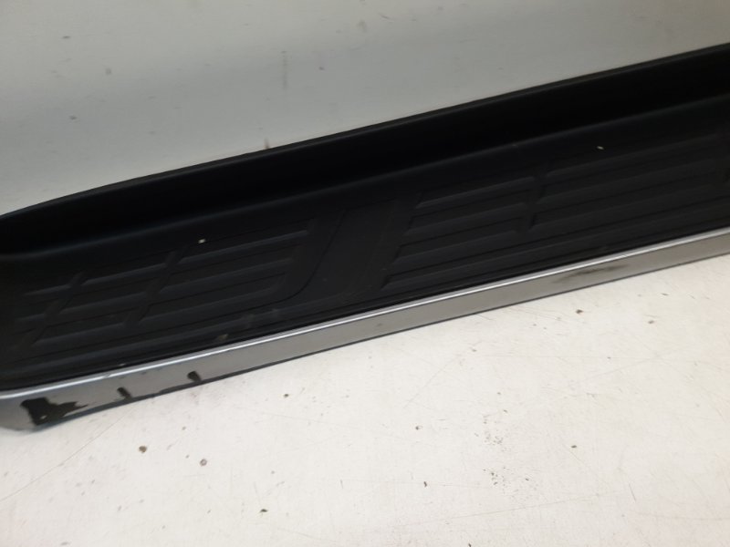 Подножка правая