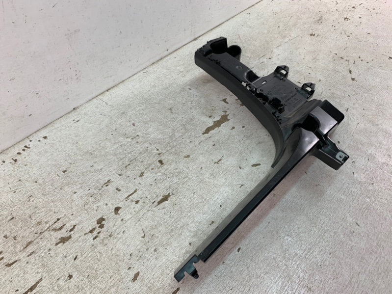 Кронштейн заднего бампера правый