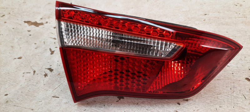 Фонарь задний левый