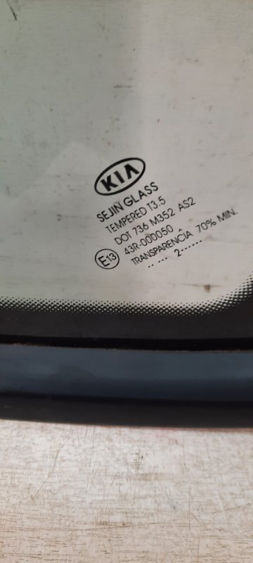 Стекло кузовное глухое правое