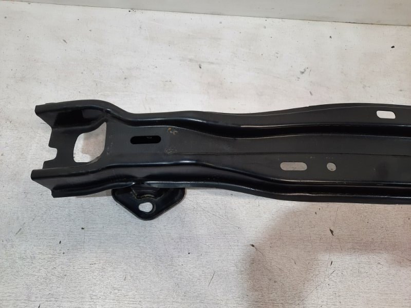 Усилитель заднего бампера