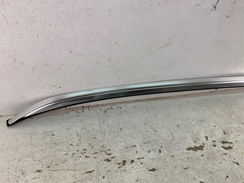 Рейлинг (релинг) левый (планка на крышу)