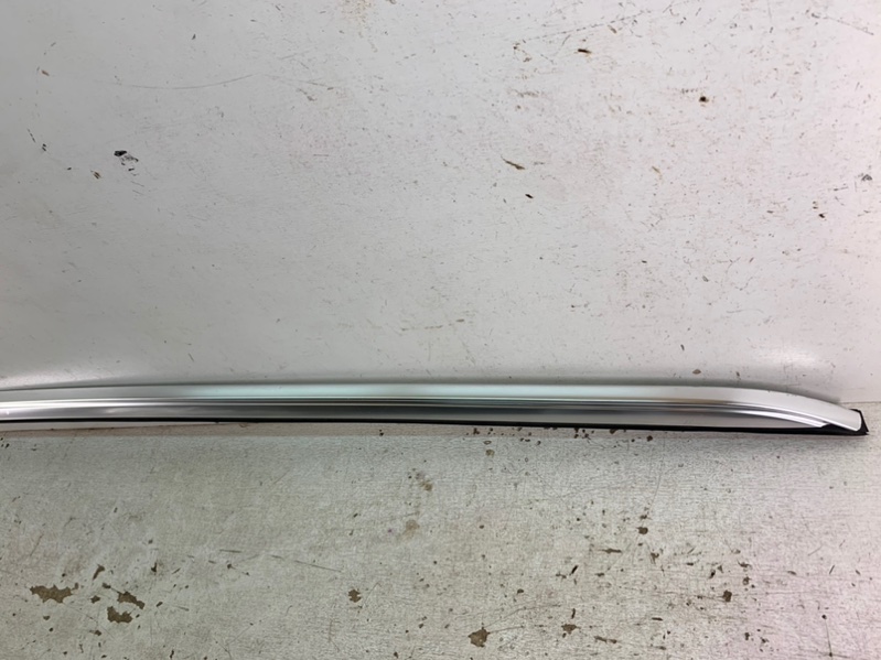 Рейлинг (релинг) левый (планка на крышу)