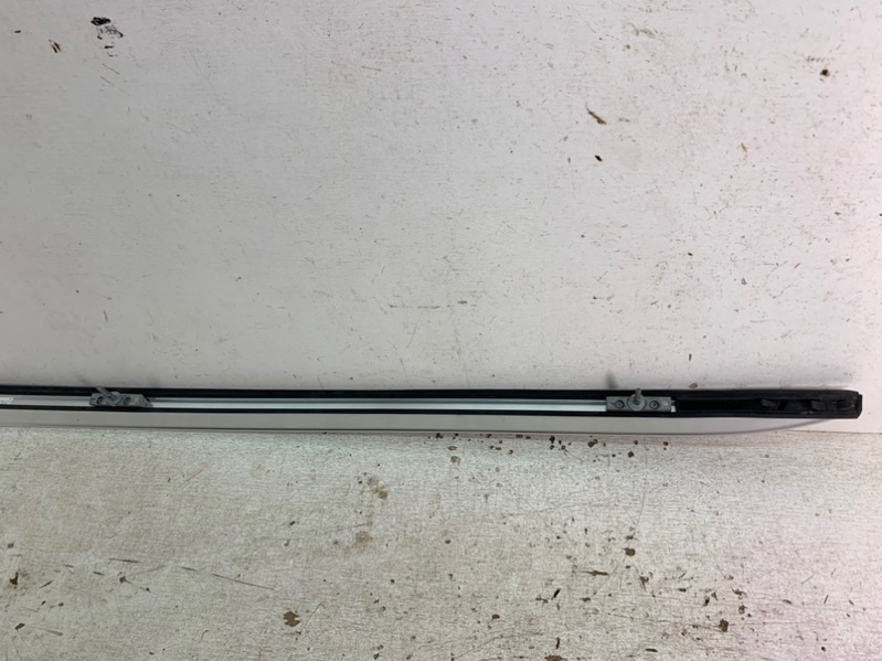 Рейлинг (релинг) левый (планка на крышу)