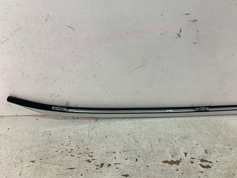 Рейлинг (релинг) левый (планка на крышу)