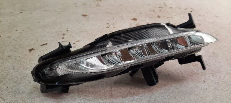 Фара противотуманная правая