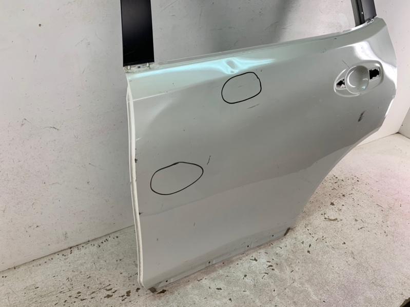 Дверь задняя левая