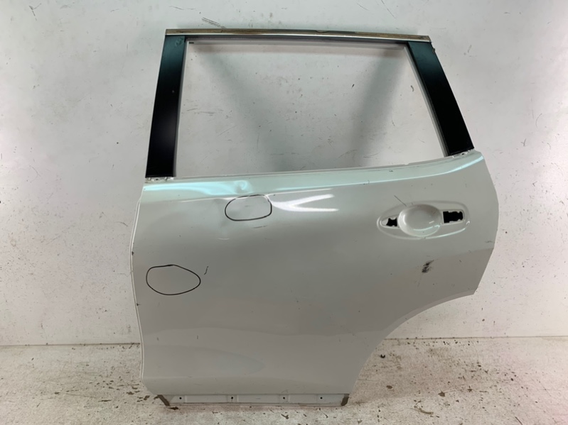 Дверь задняя левая