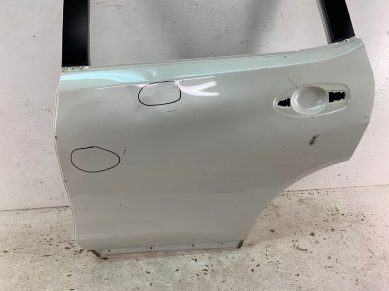 Дверь задняя левая