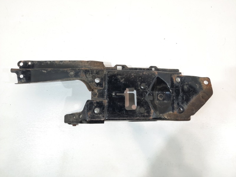 Кронштейн радиатора