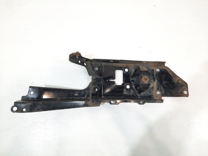 Кронштейн радиатора