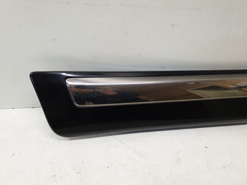 Накладка двери задней правой