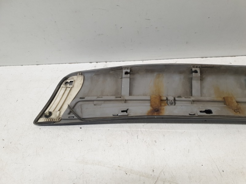 Накладка двери задней правой