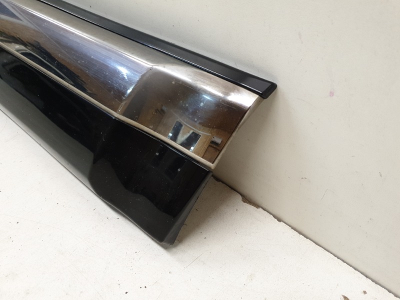 Накладка двери задней правой