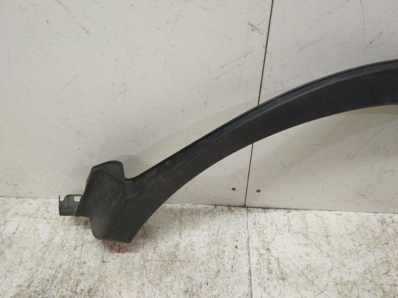 Накладка заднего крыла левого