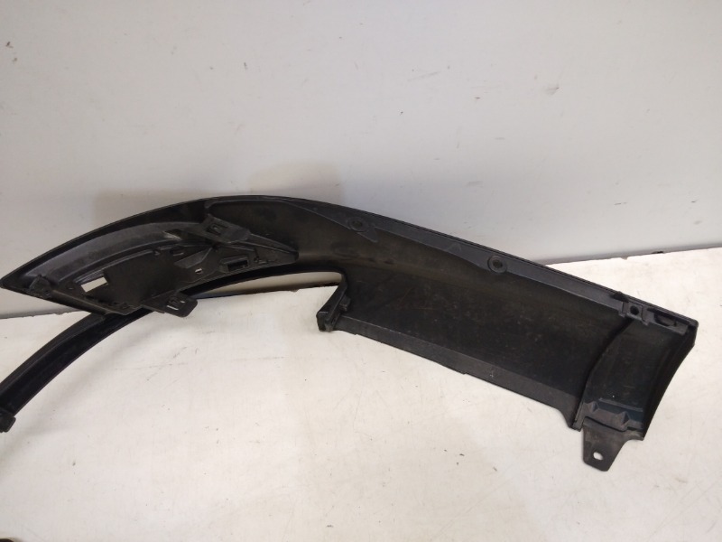 Спойлер заднего бампера