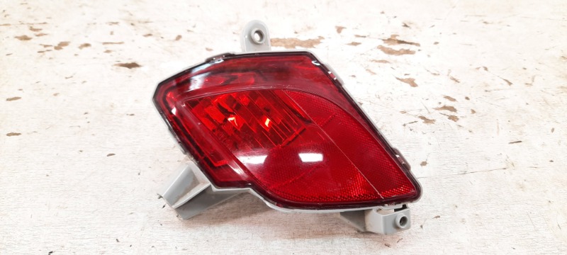 Фара противотуманная левая