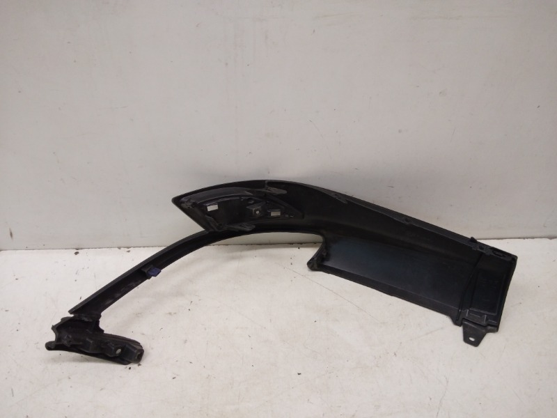 Спойлер заднего бампера