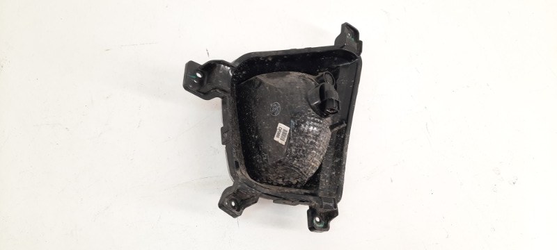 Фара противотуманная правая