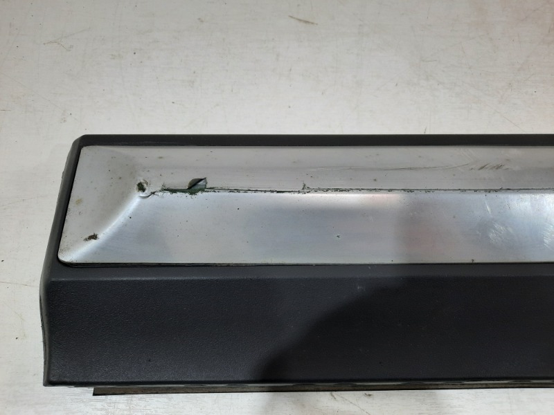 Накладка двери задней левой