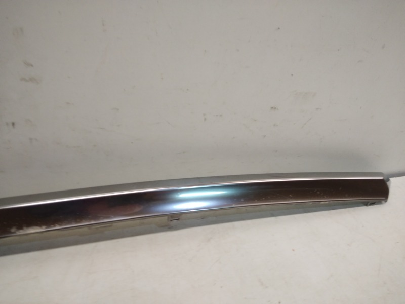 Накладка крышки багажника