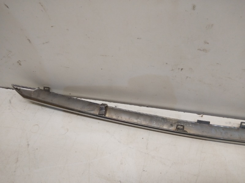 Накладка крышки багажника