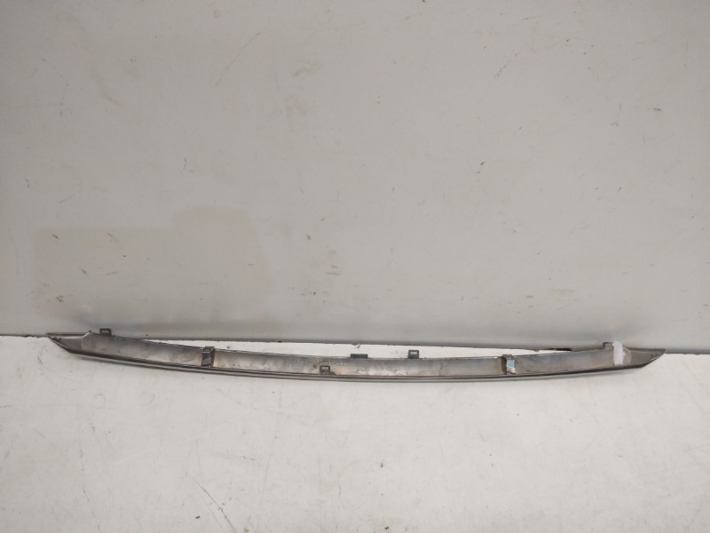 Накладка крышки багажника