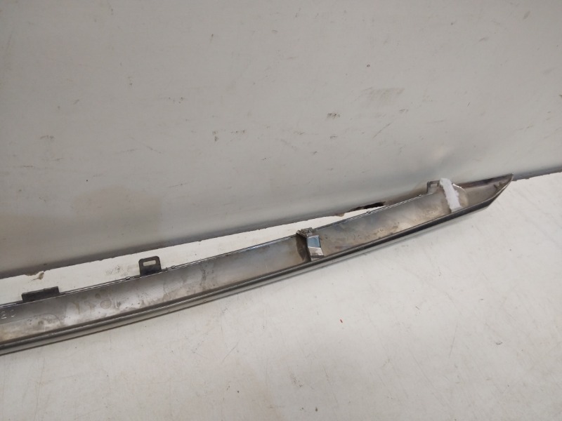 Накладка крышки багажника