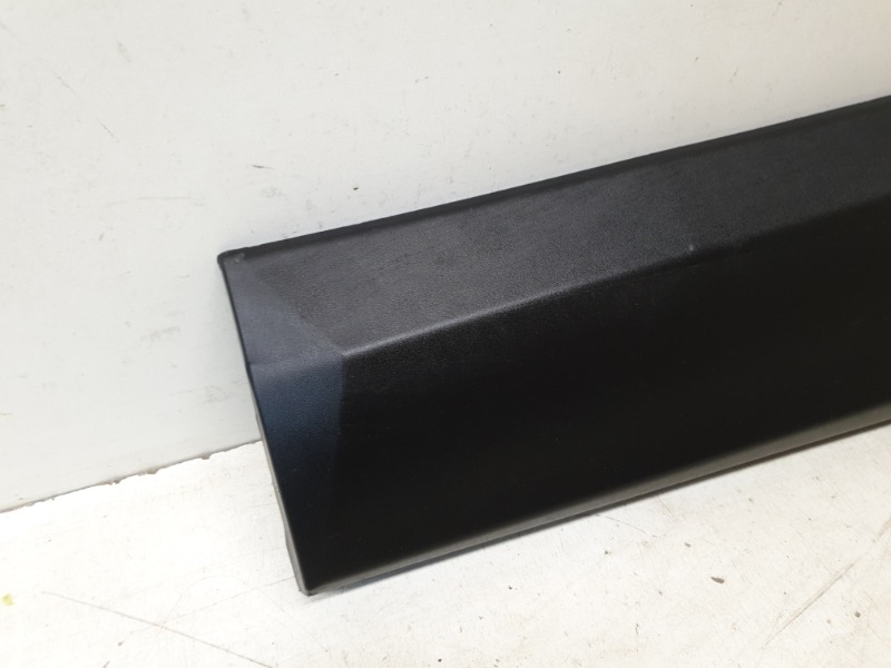 Накладка двери задней левой