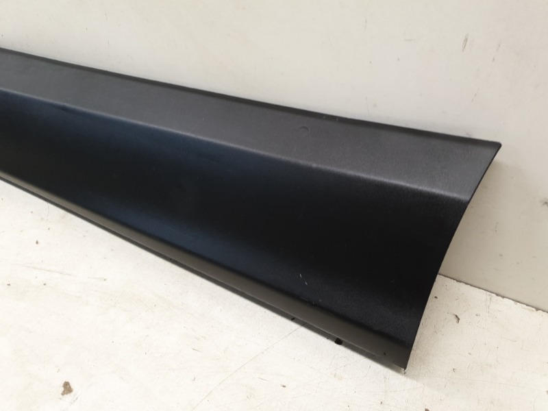 Накладка двери задней левой